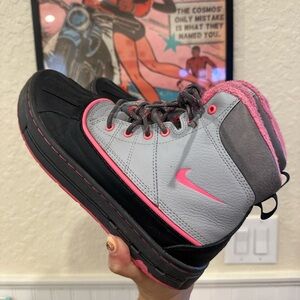 Nike ACG Snow Boots Girls 6Y Black Grey & Pink